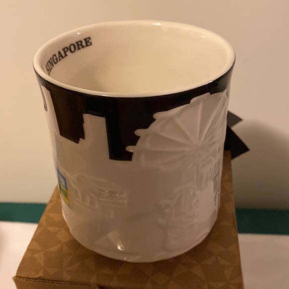 BNWT Starbucks Singapore - Picture 9 of 12